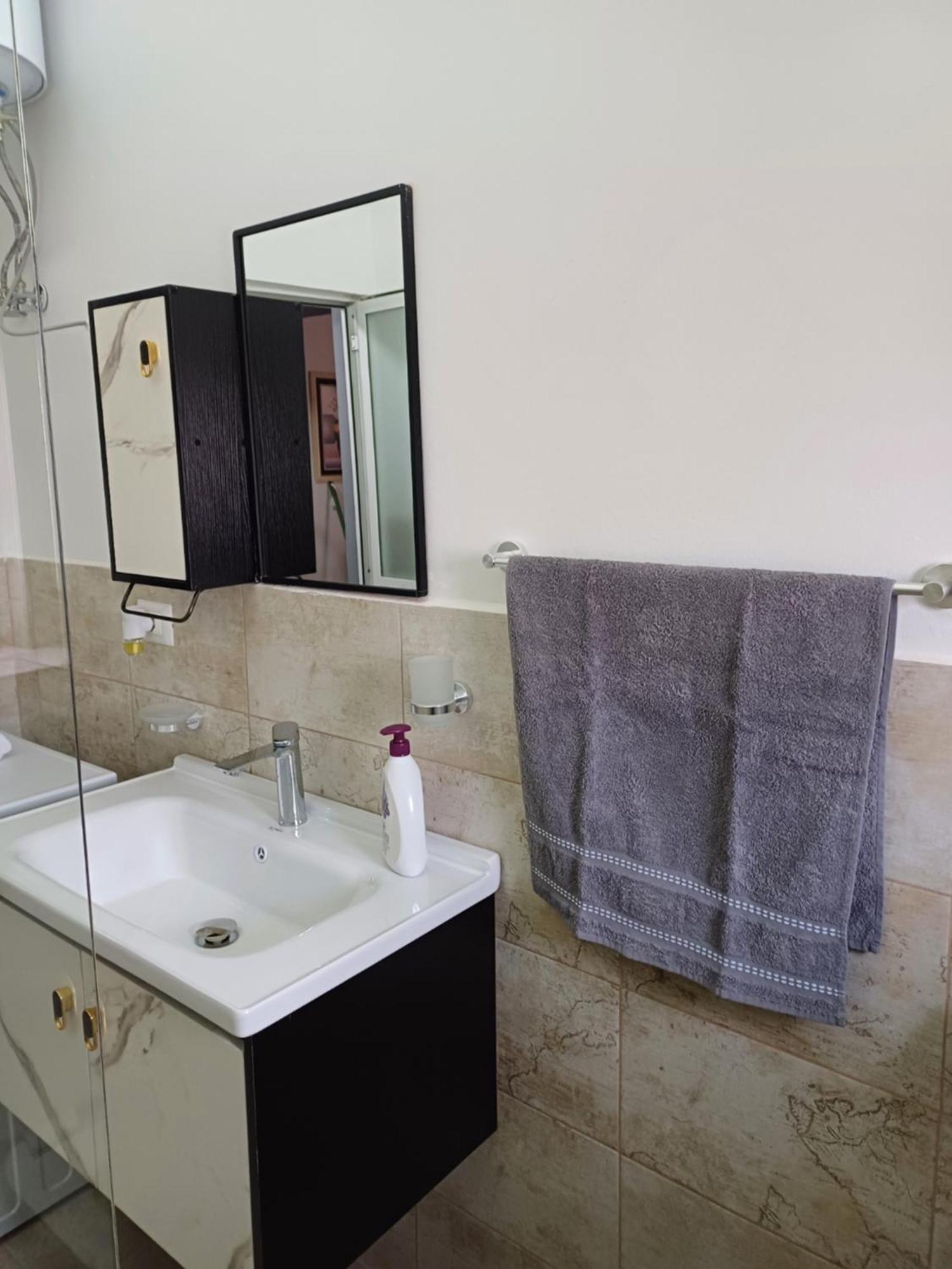 Apartamenti Vero Тирана Екстериор снимка